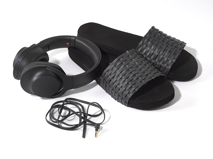 sony h.ear on black headphones with beach sliders_resized.jpg